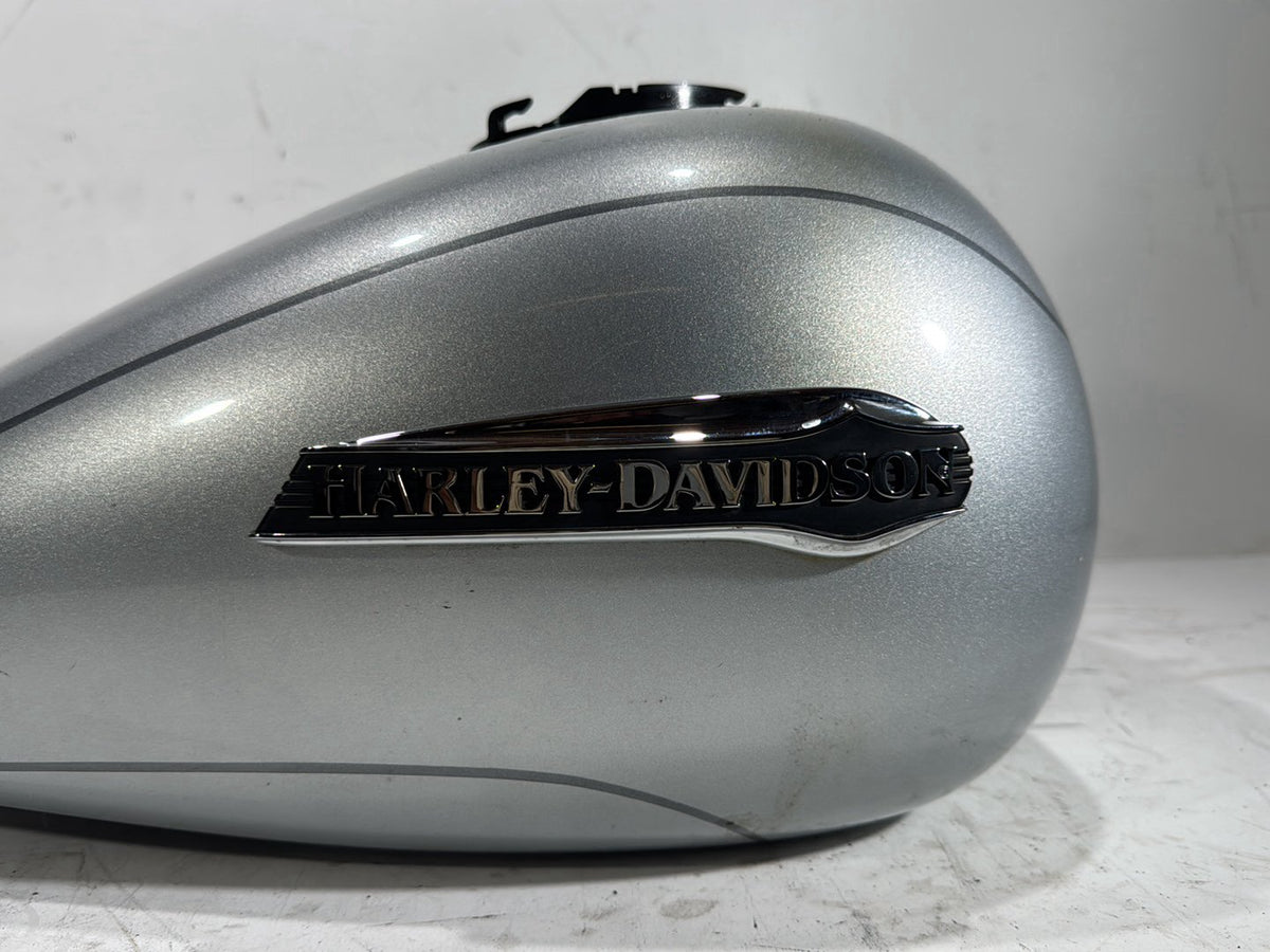 2015 Harley Electra Glide Touring OEM Fuel Gas Tank Gasoline Reservoir DENTED