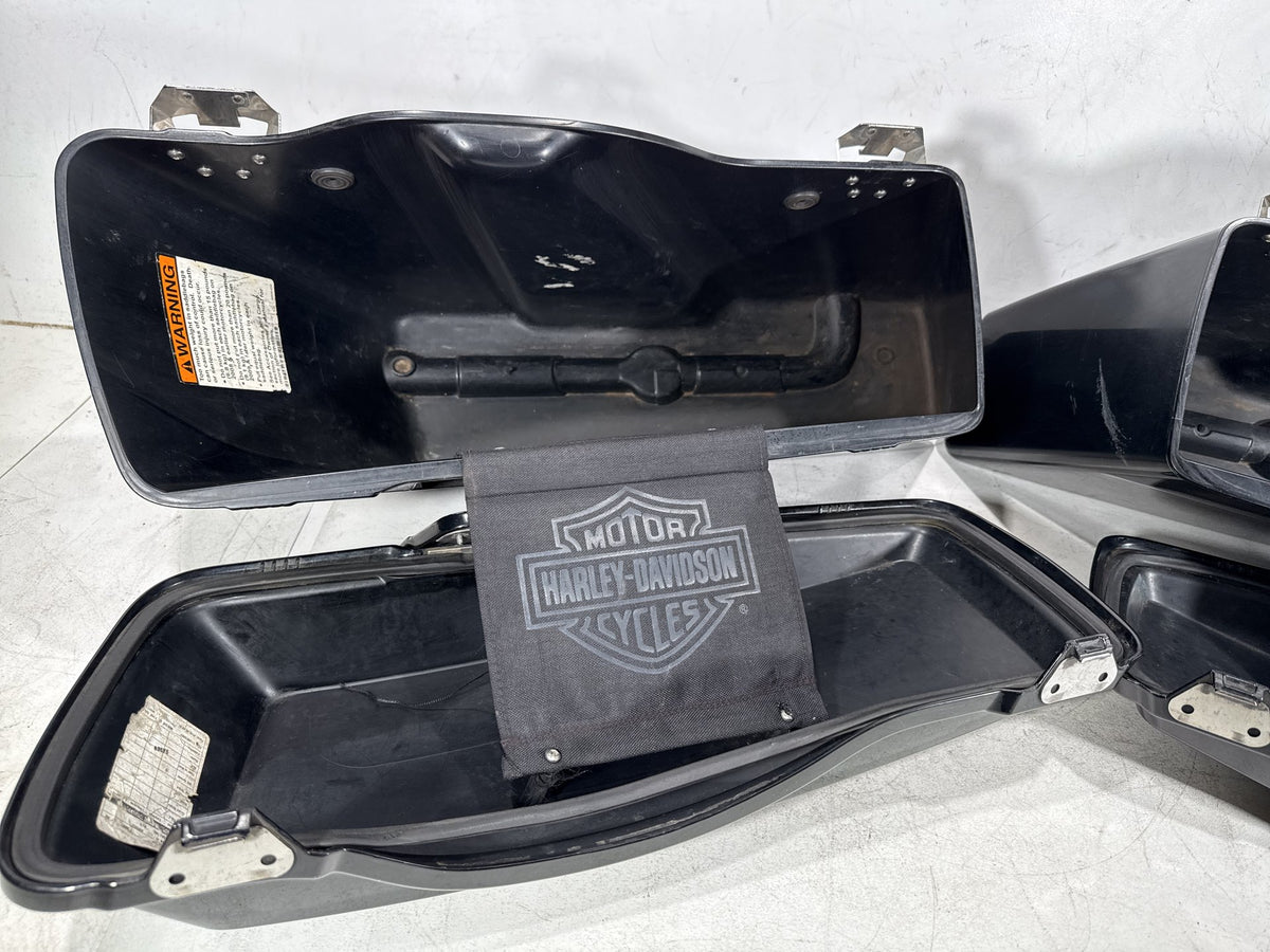 2013 Harley Street Glide Touring FLHX OEM Left Right Saddlebags Luggage NOKey