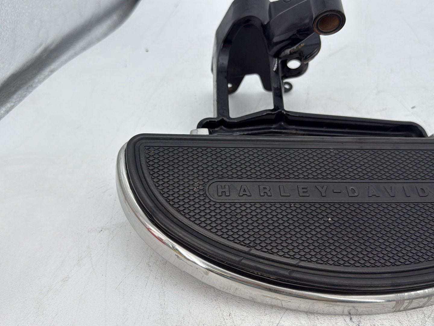 2013 Harley Heritage Softail Classic FLSTC OEM Left Right Driver Floorboard Foot Rest