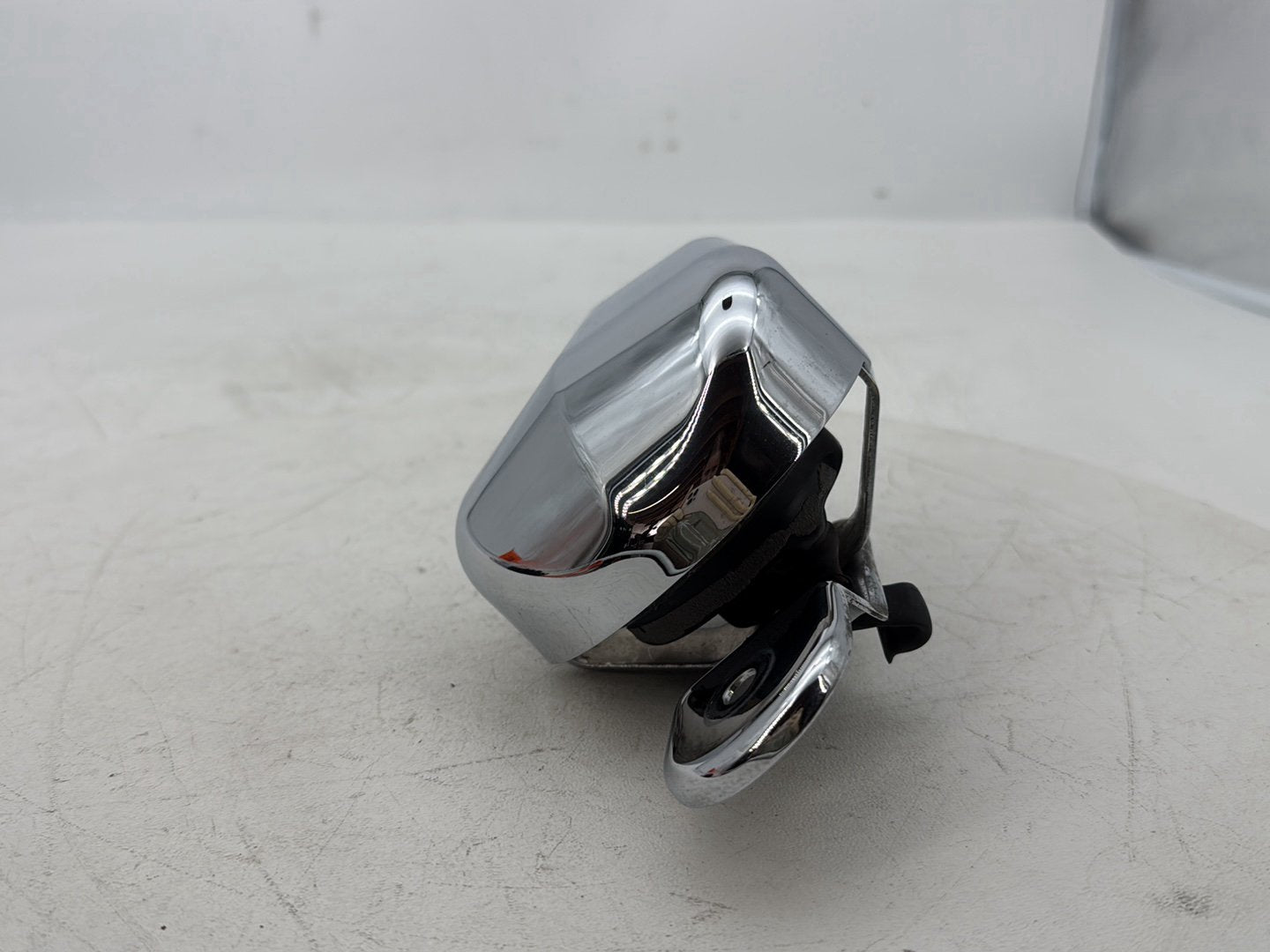 2008 - 2016 Harley-Davidson Touring Electra Glide Ultra Horn Signal Klaxon Chrome Cover 69012-93A