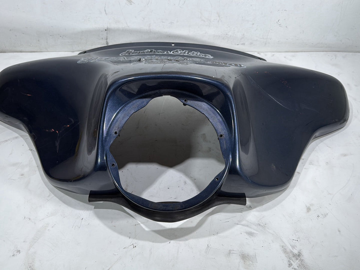2009 Harley Street Glide Touring FLHX OEM Front Outer Batwing Fairing Cover