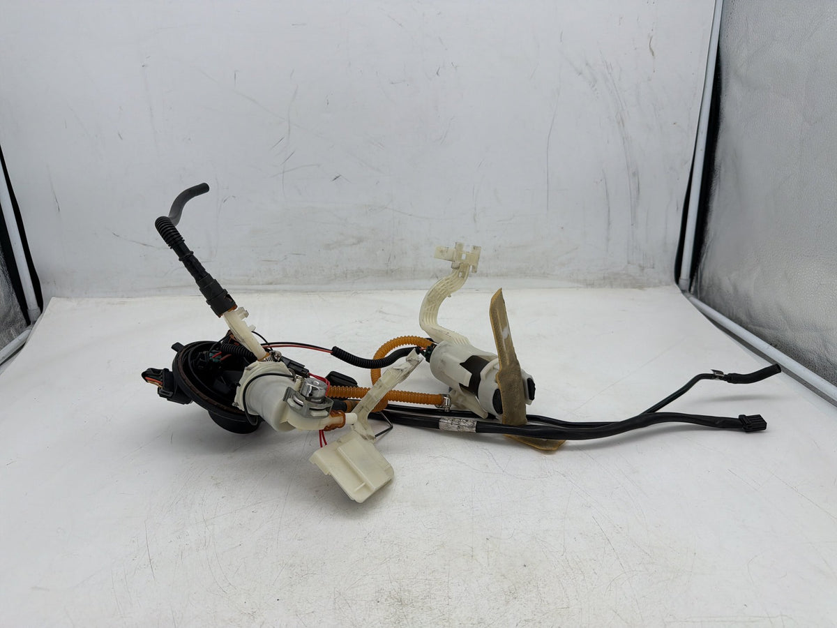 10 Harley Electra Glide Touring Ultra OEM Fuel Pump Gas Gasoline Petrol Sending