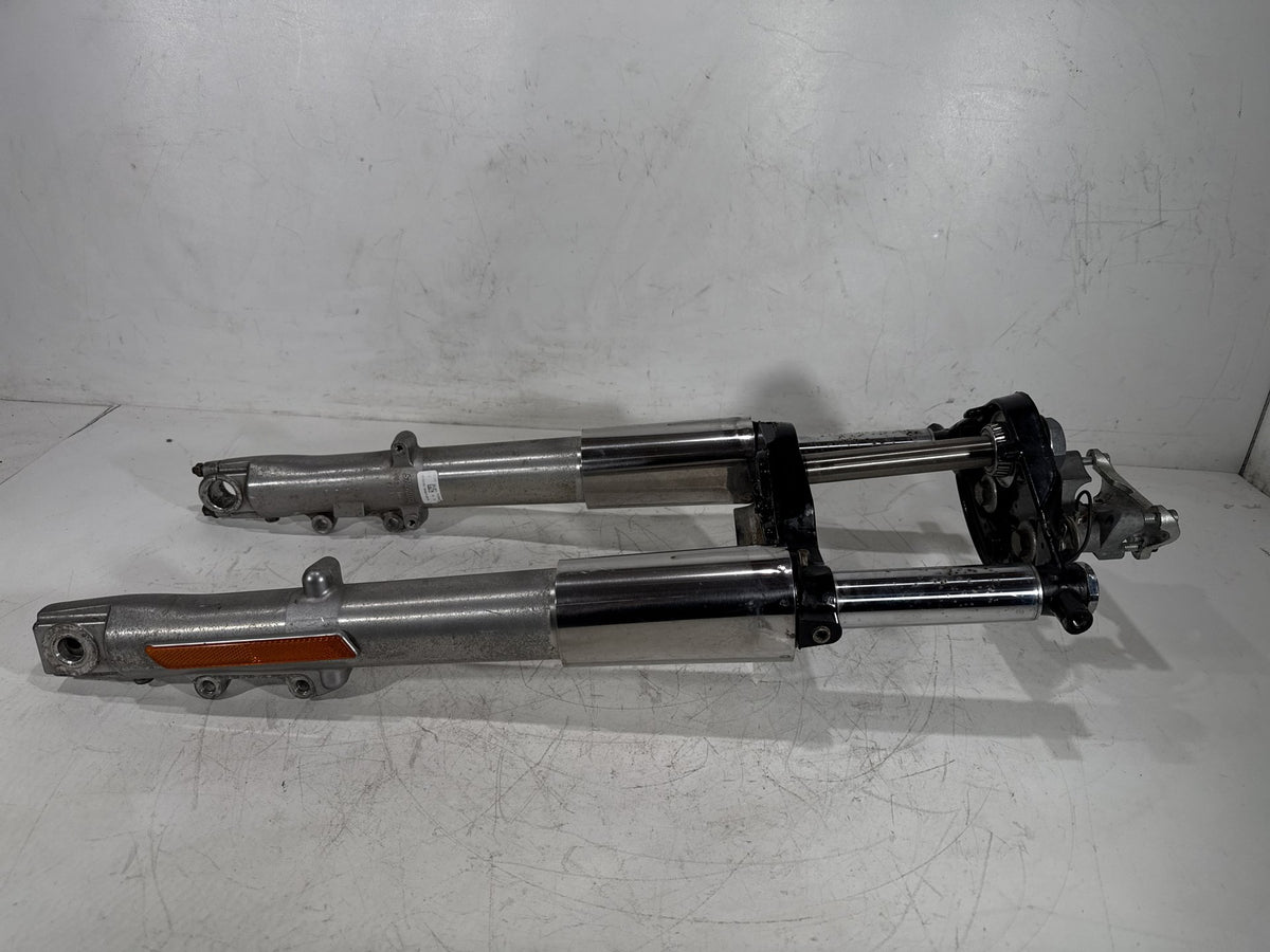 2012 Harley Electra Glide Touring Ultra OEM Front Triple Tree Set & LH RH Fork Legs Sliders