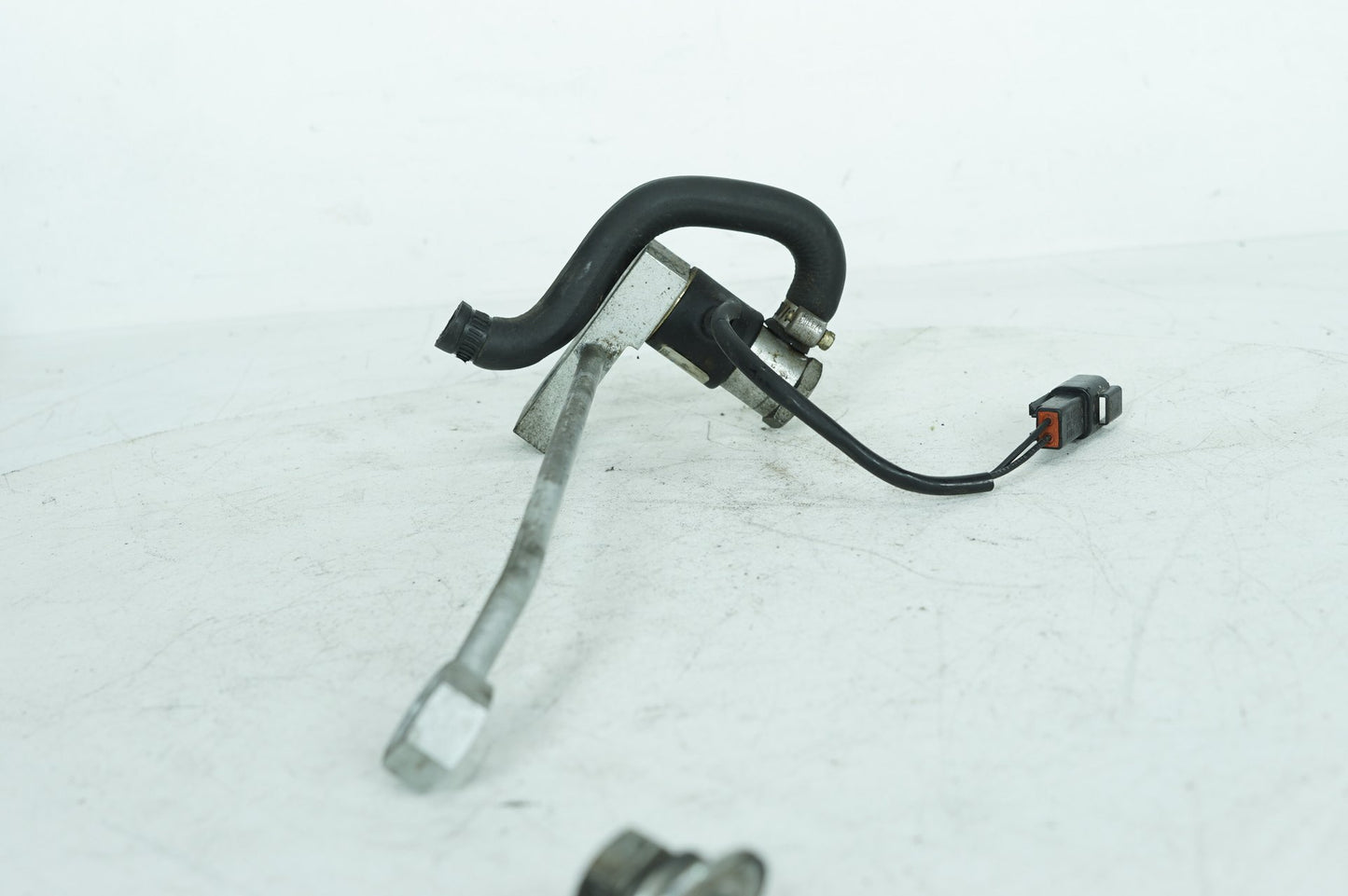 1984 - 1998 Harley-Davidson Touring Electra Glide Air Suspension Manifold Valve 42475-94