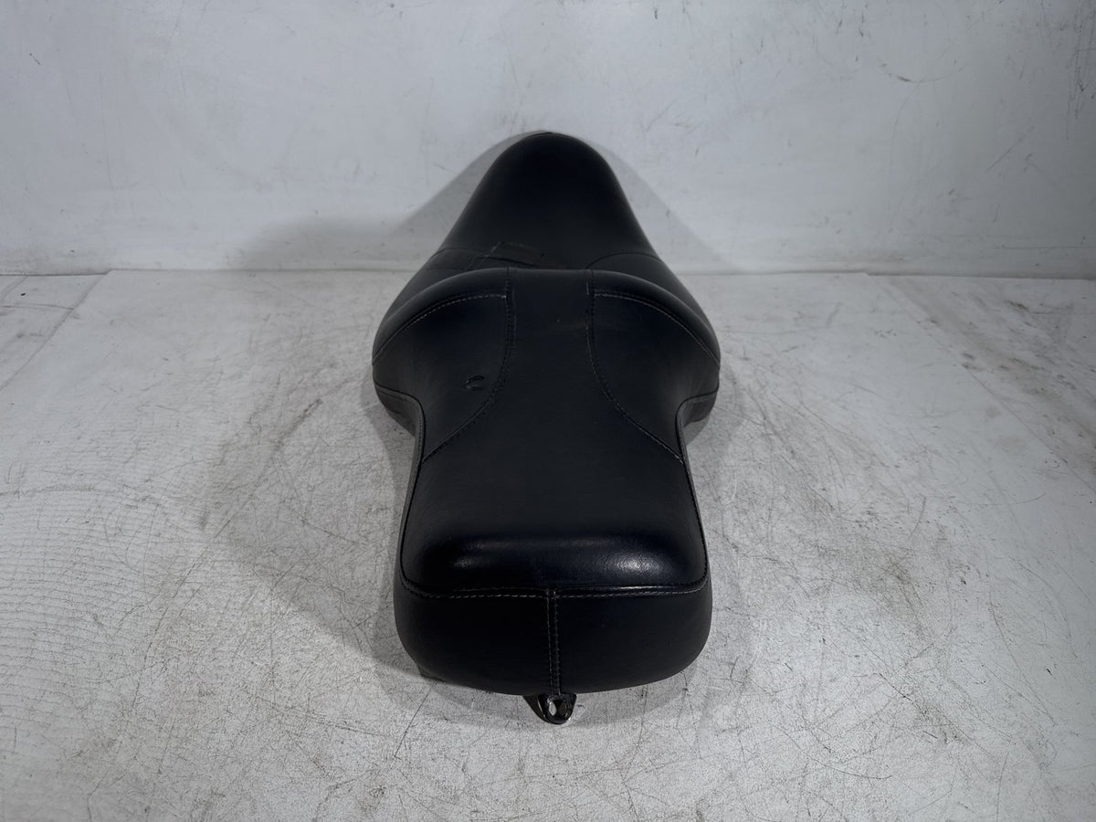 00 Harley Sportster 1200 Custom XL1200C Passenger Rider Driver Seat Saddle Torn