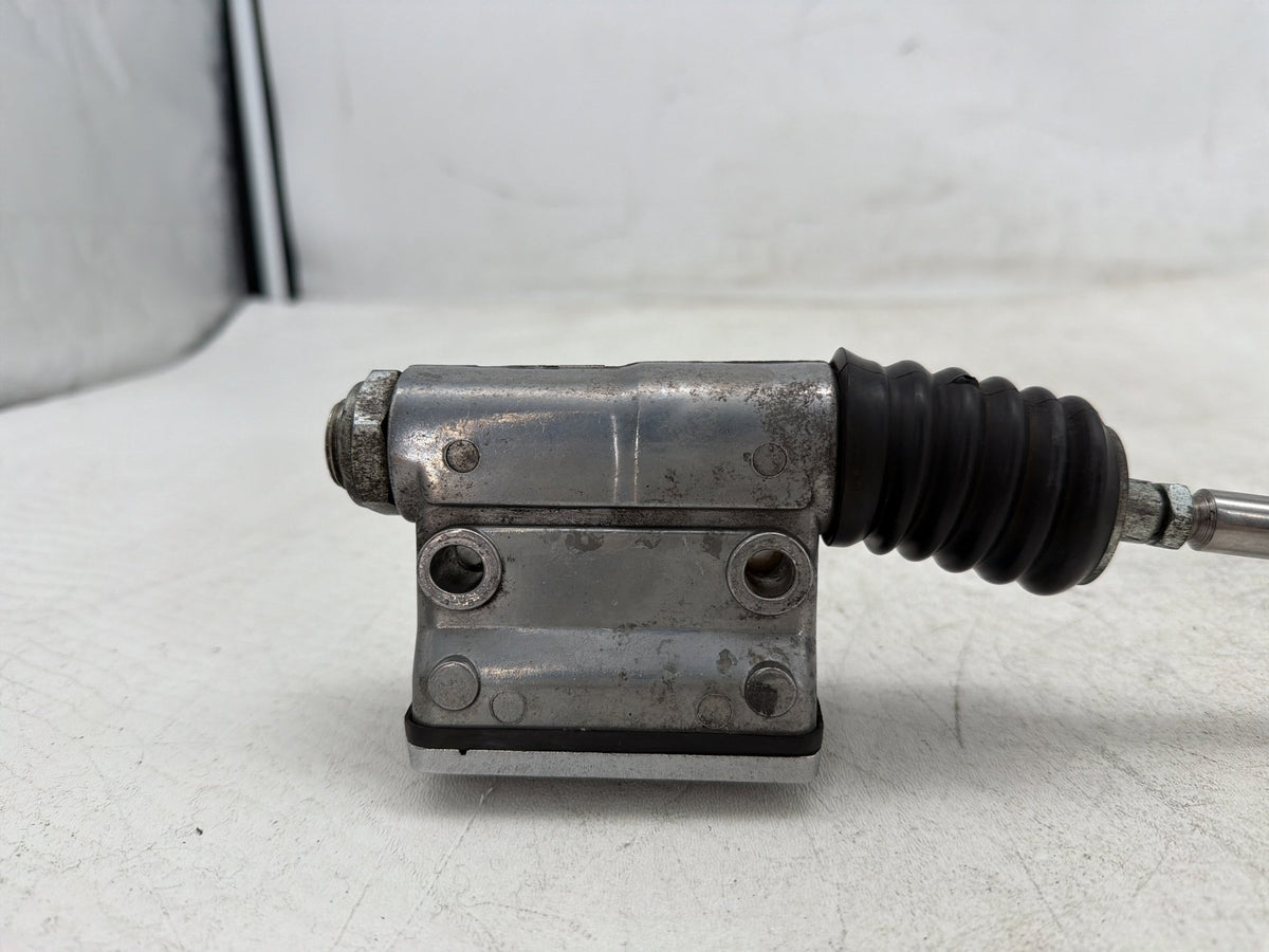 00 Harley Sportster 1200 Custom XL1200C OEM Rear Brake Master Cylinder Reservoir