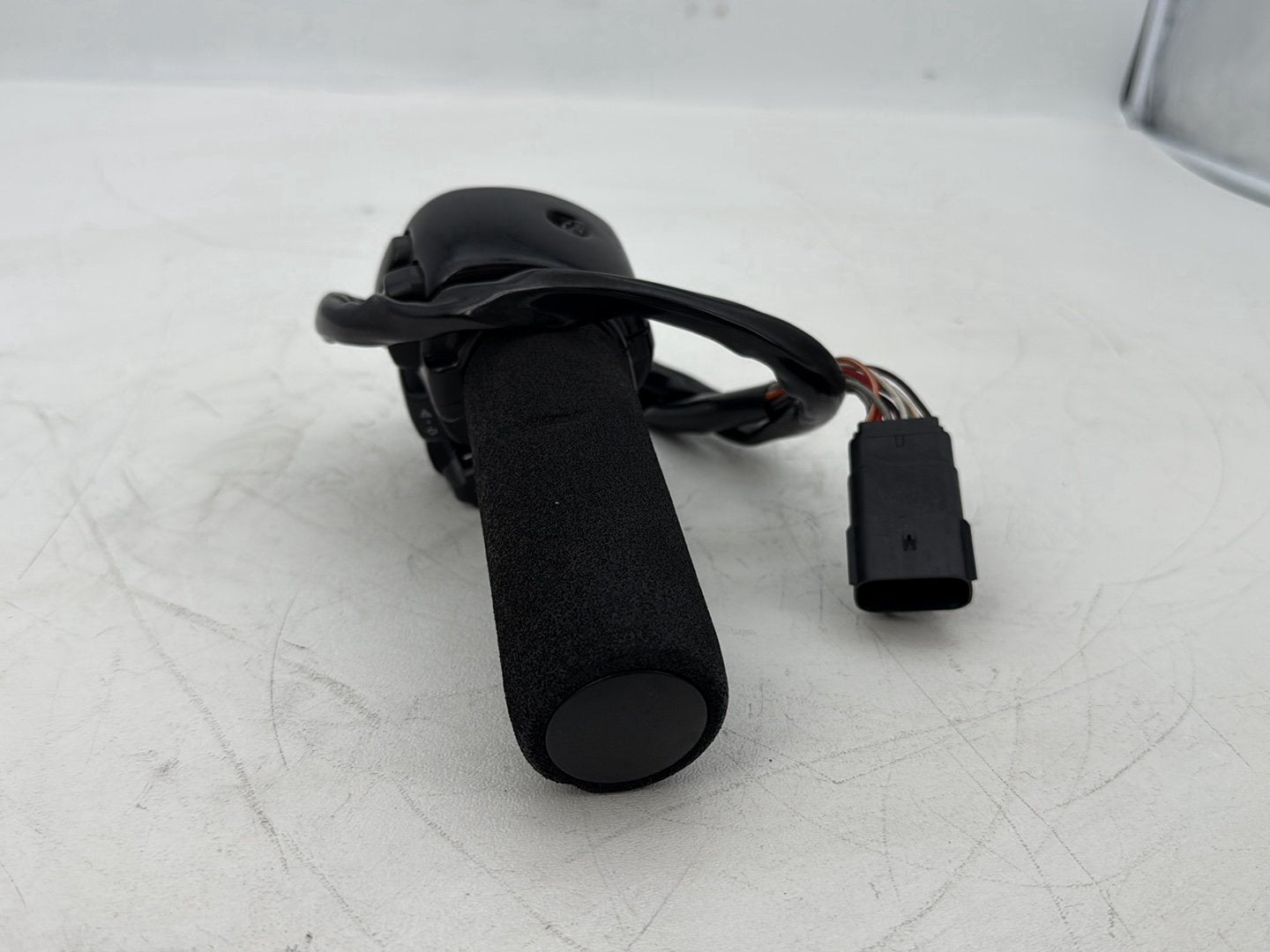 2007 - 2016 Harley-Davidson Touring Electra Glide Ultra Right Engine Start Kill Switches Controls