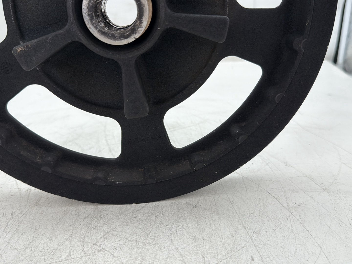 2010 Harley Street Glide Touring FLHX OEM Rear Driver Pulley Sprocket