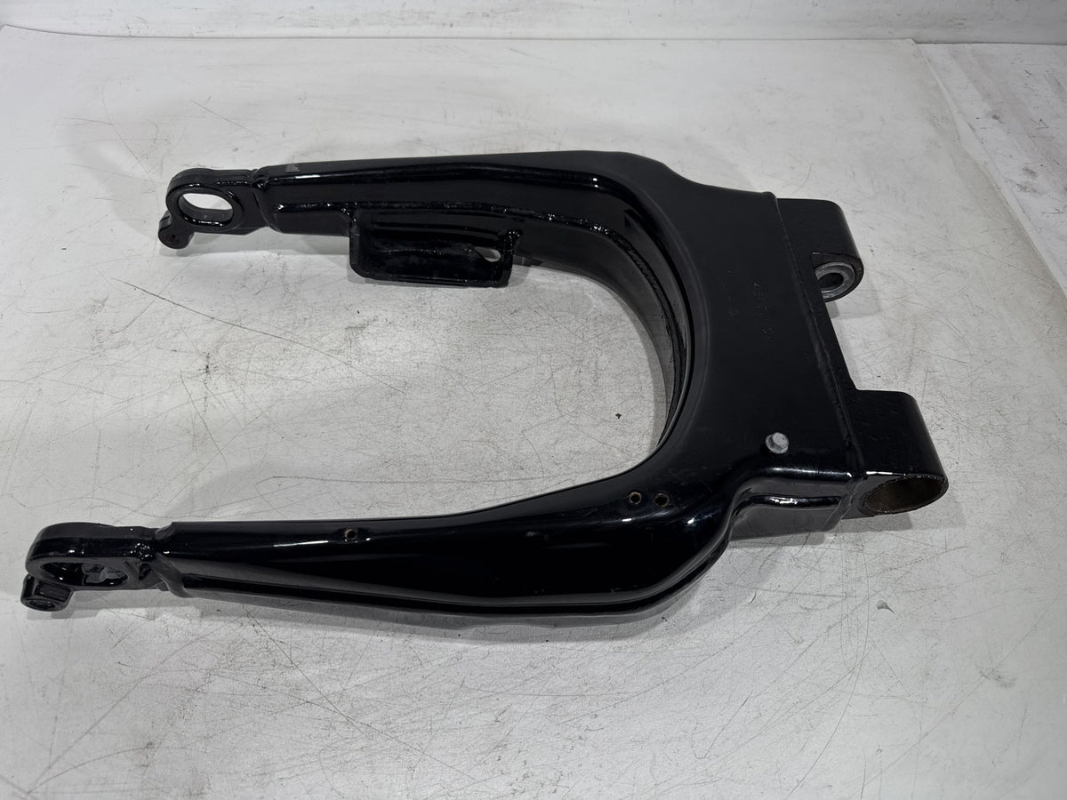 2010 Harley Road King Touring Police OEM Rear Fork Swingarm Swing Arm