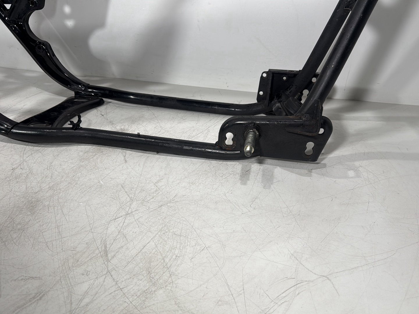 2006 Harley Touring FLHRI Road King OEM Body Main Frame Chassis CLN CLR