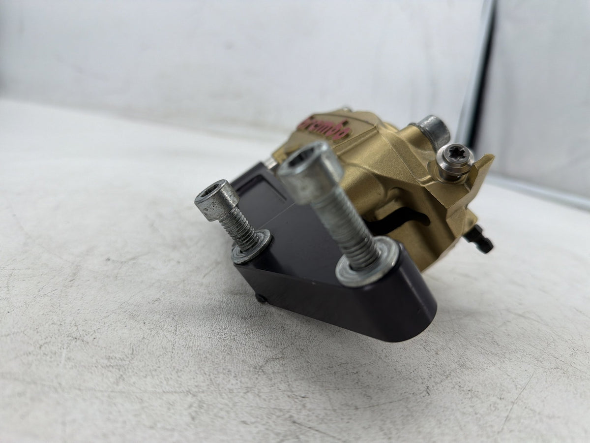 2006 Harley Street Glide Touring FLHX Front Right 1 Brake Caliper Brembo