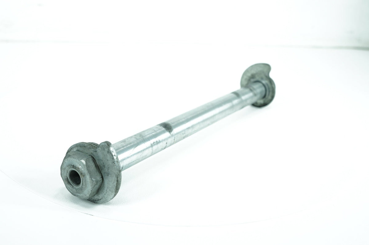 2014 Harley Touring SE CVO Electra Screamin Eagle OEM Rear Wheel Axle Bolt Shaft
