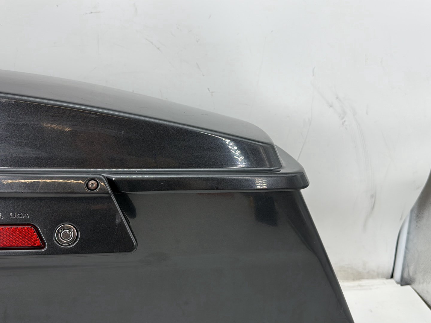 2007 Harley Street Glide Touring FLHX OEM Left 1 Saddlebag Luggage NO Key