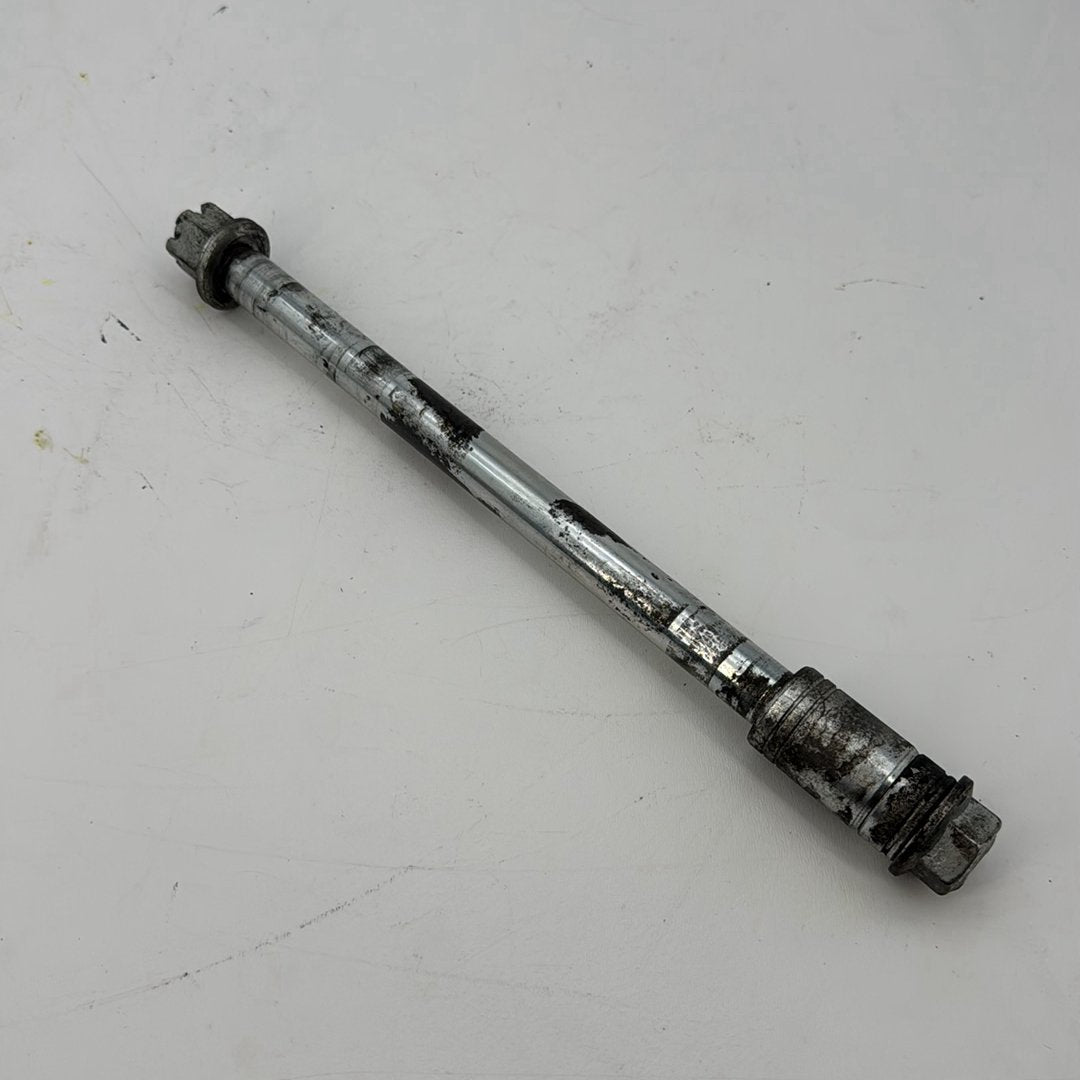1999 - 2006 Harley-Davidson Touring Road King Rear Wheel Axle Bolt Shaft  	41110-89