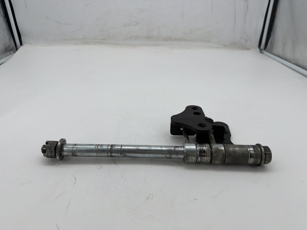 1995 Harley Electra Glide Touring Classic OEM Rear Wheel Axle Bolt Shaft