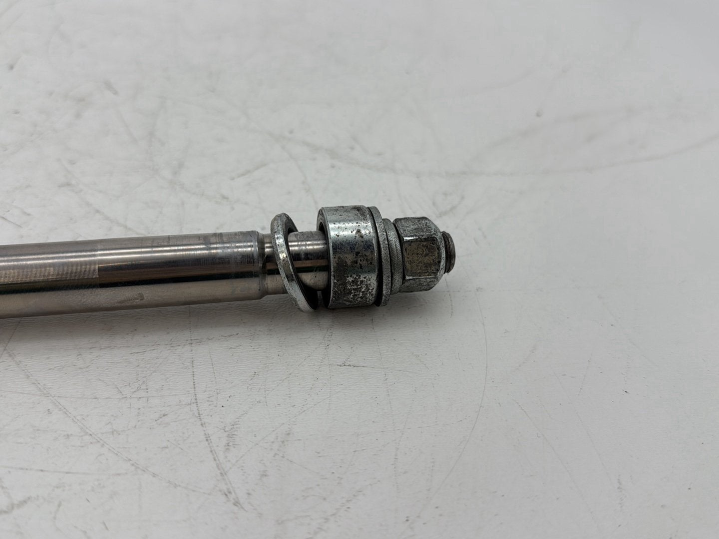 2002 Harley Dyna FXD Super Glide OEM Front Wheel Axle Bolt Shaft