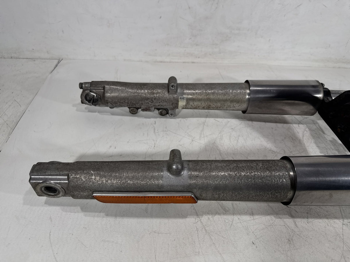 2011 Harley Street Glide Touring Front Triple Tree Set & LH RH Fork Legs Sliders