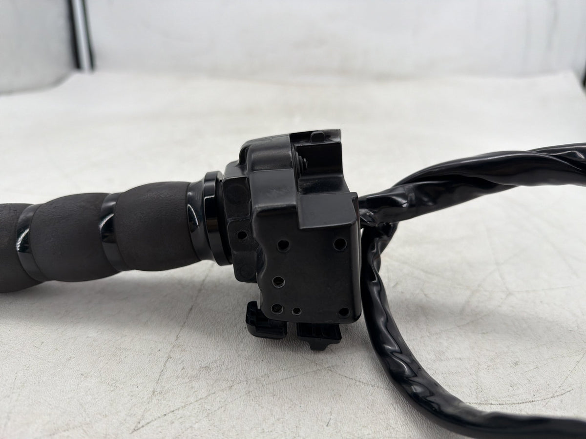 2013 Harley Electra Glide Touring OEM Right Engine Start Kill Switches Controls