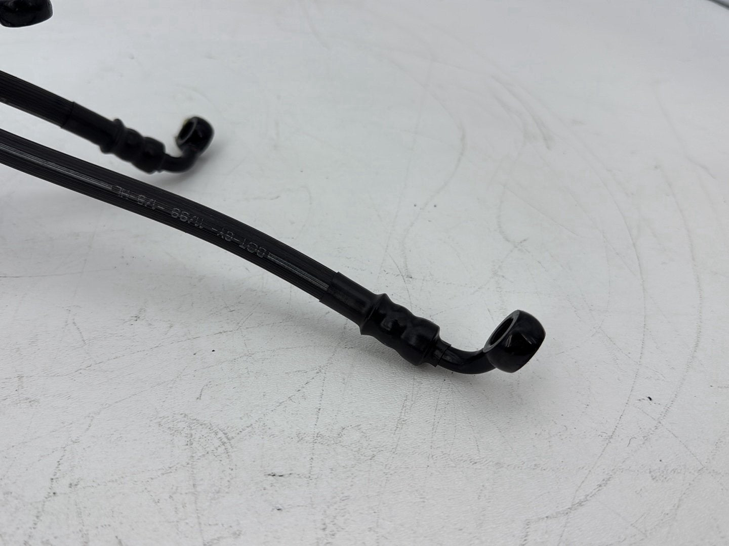 2000 Harley Touring FLHTCI Electra Glide Classic OEM Front Brake Hose Line Pipe