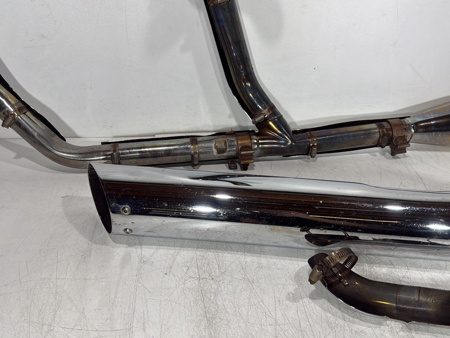 2004 Harley Touring FLHT Electra Glide OEM Exhaust Header Pipes Muffler Vance & Hines