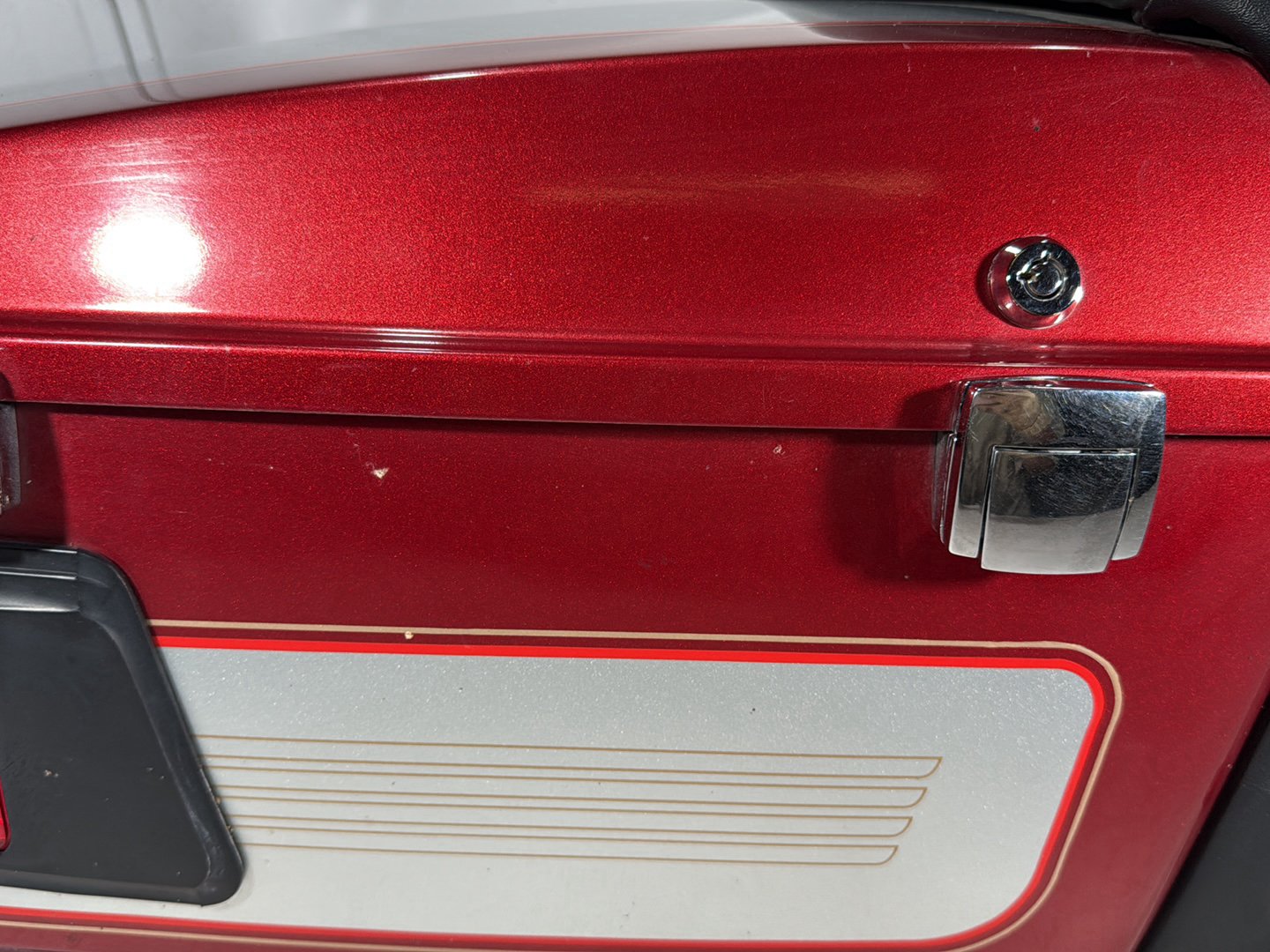 1999 - 2006 Harley-Davidson Touring Electra Glide Ultra Pass Backrest Tour Pak Luggage NOKey 79042-93 , 53134-00BDK , 76303-98B