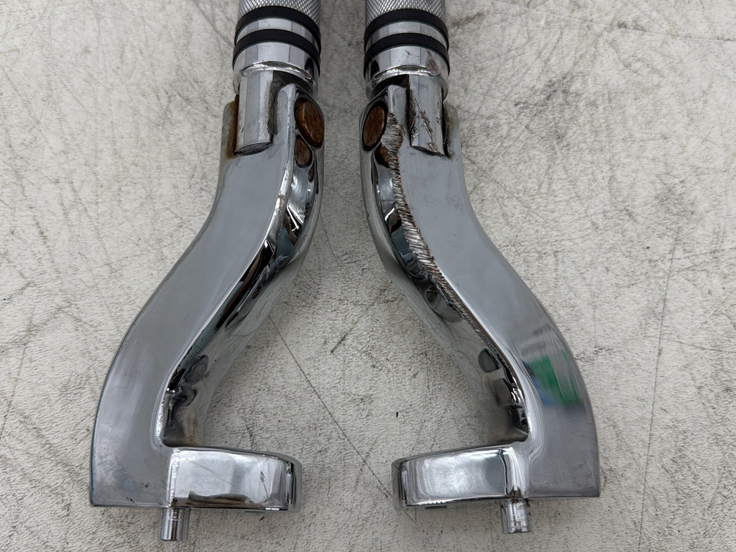 2016 Harley Road King Touring FLHR OEM Passenger Left & Right Foot Pegs
