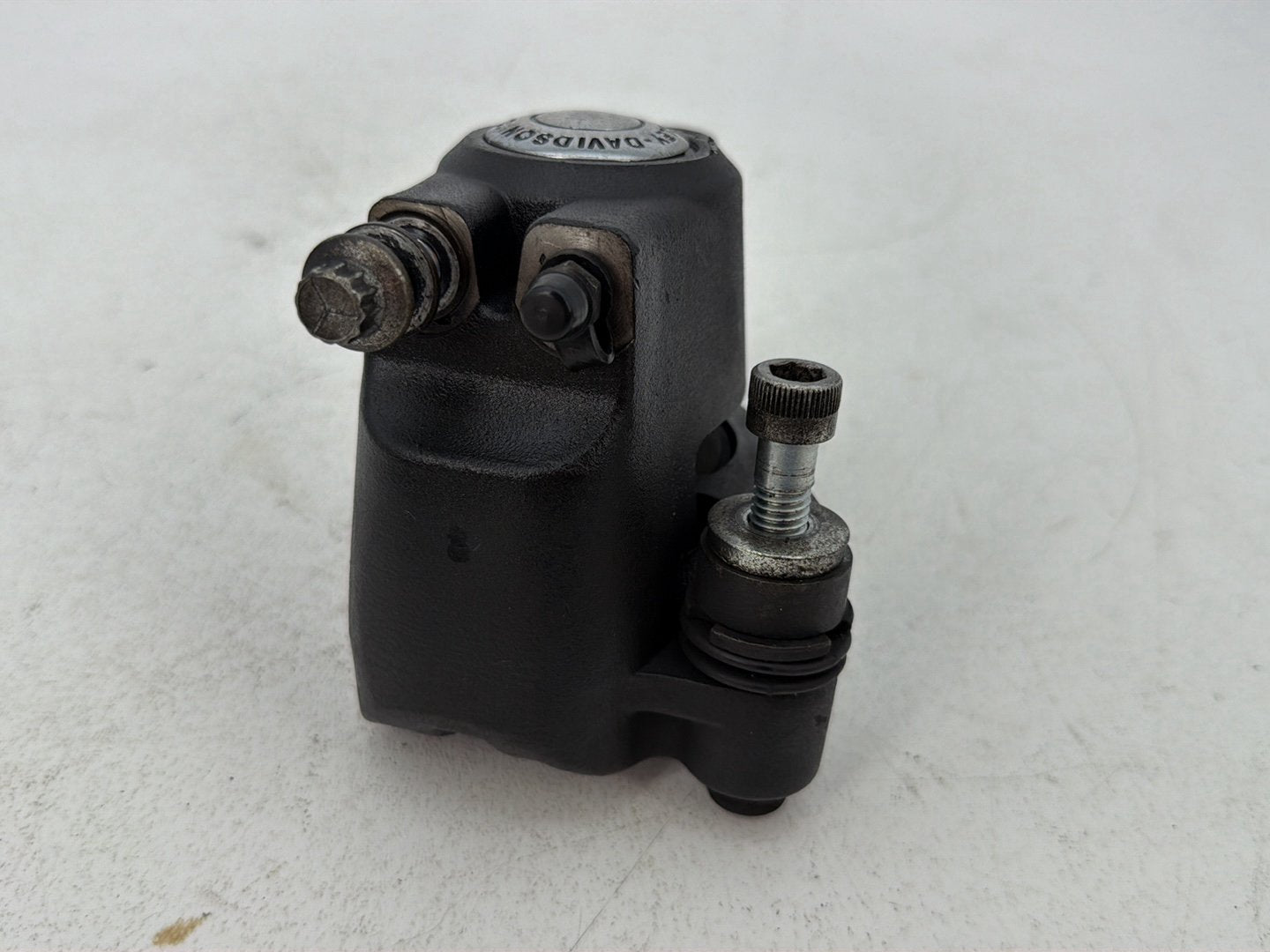 1984 - 1998 Harley-Davidson Touring Electra Glide Classic Front Left 1 Brake Caliper 44046-84C