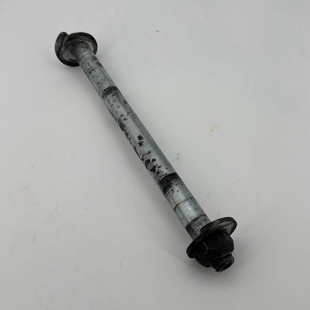 2008 - 2016 Harley-Davidson Touring Street Glide Rear Wheel Axle Bolt Shaft 43000002