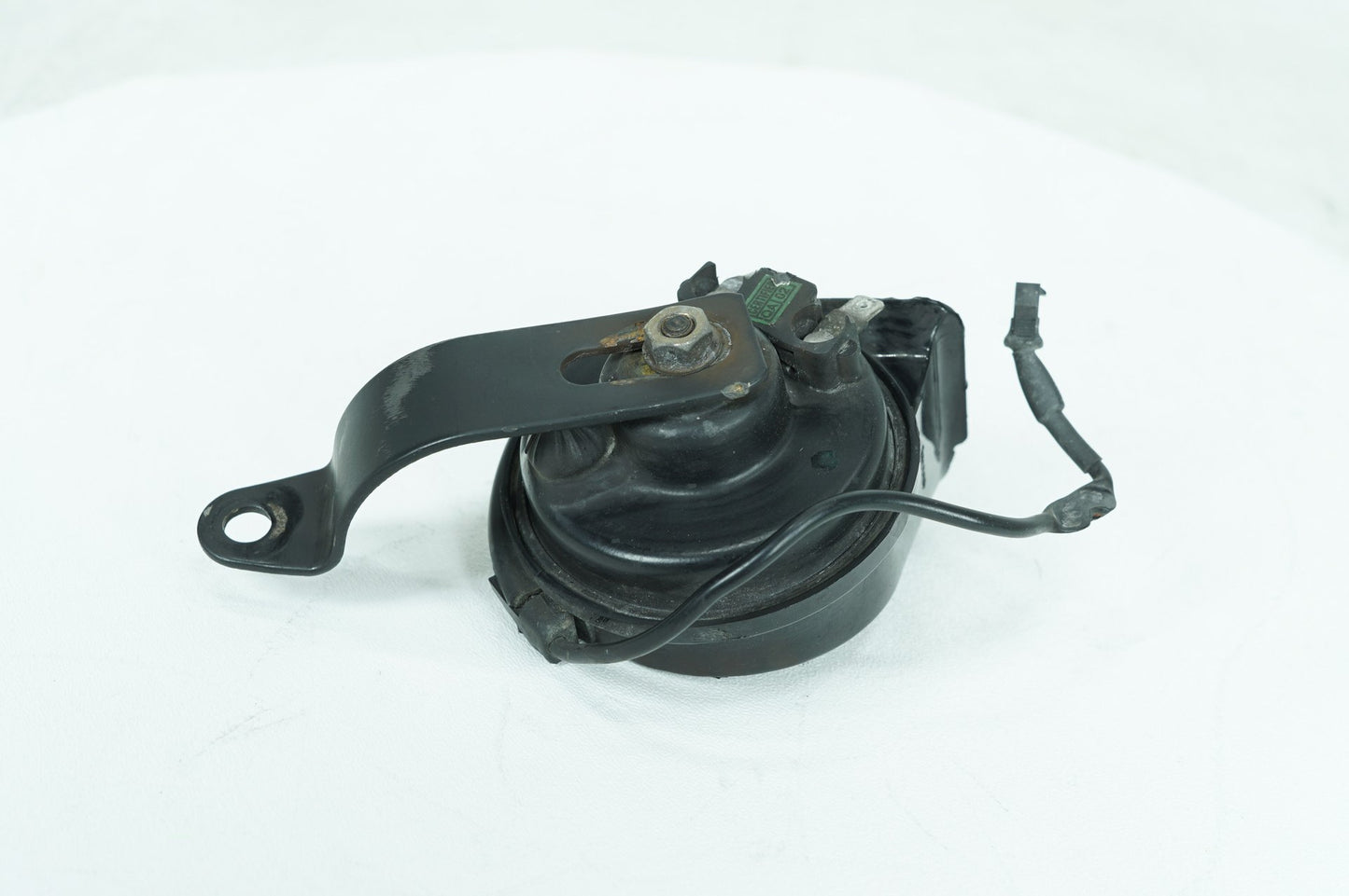 2007 - 2012 Harley-Davidson Touring Road Glide Signal Horn Klaxon Beep 69060-90F