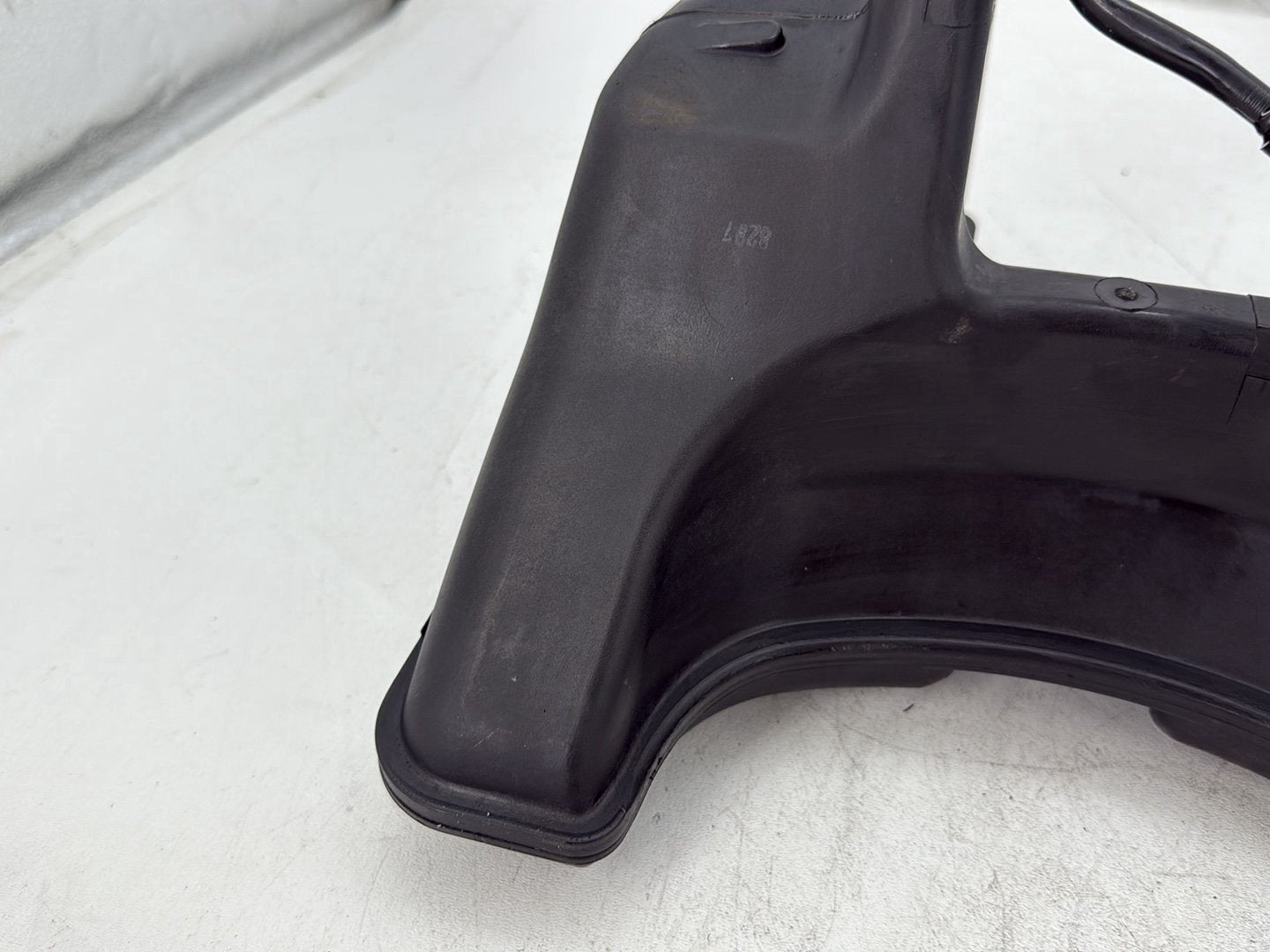 2009 Harley Sportster 883 Low XL883L OEM Oil Tank Reservoir Bottle Canister & Dipstick