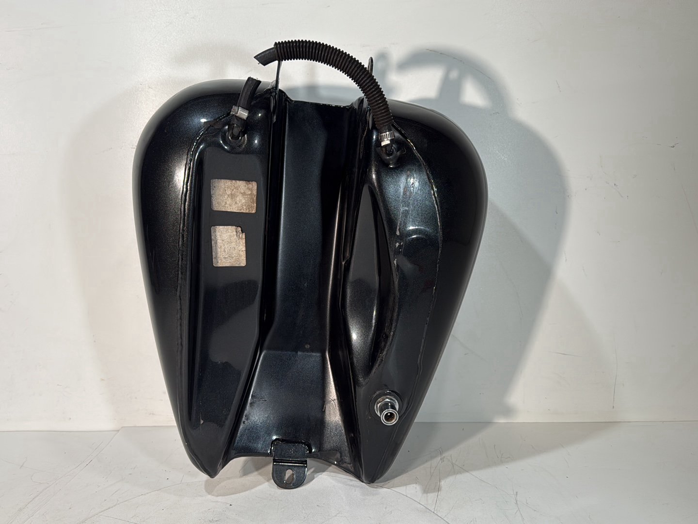 2007 - 2012 Harley-Davidson Touring Street Glide Fuel Gas Tank Gasoline Reservoir w/ Logo Stickers Emblems