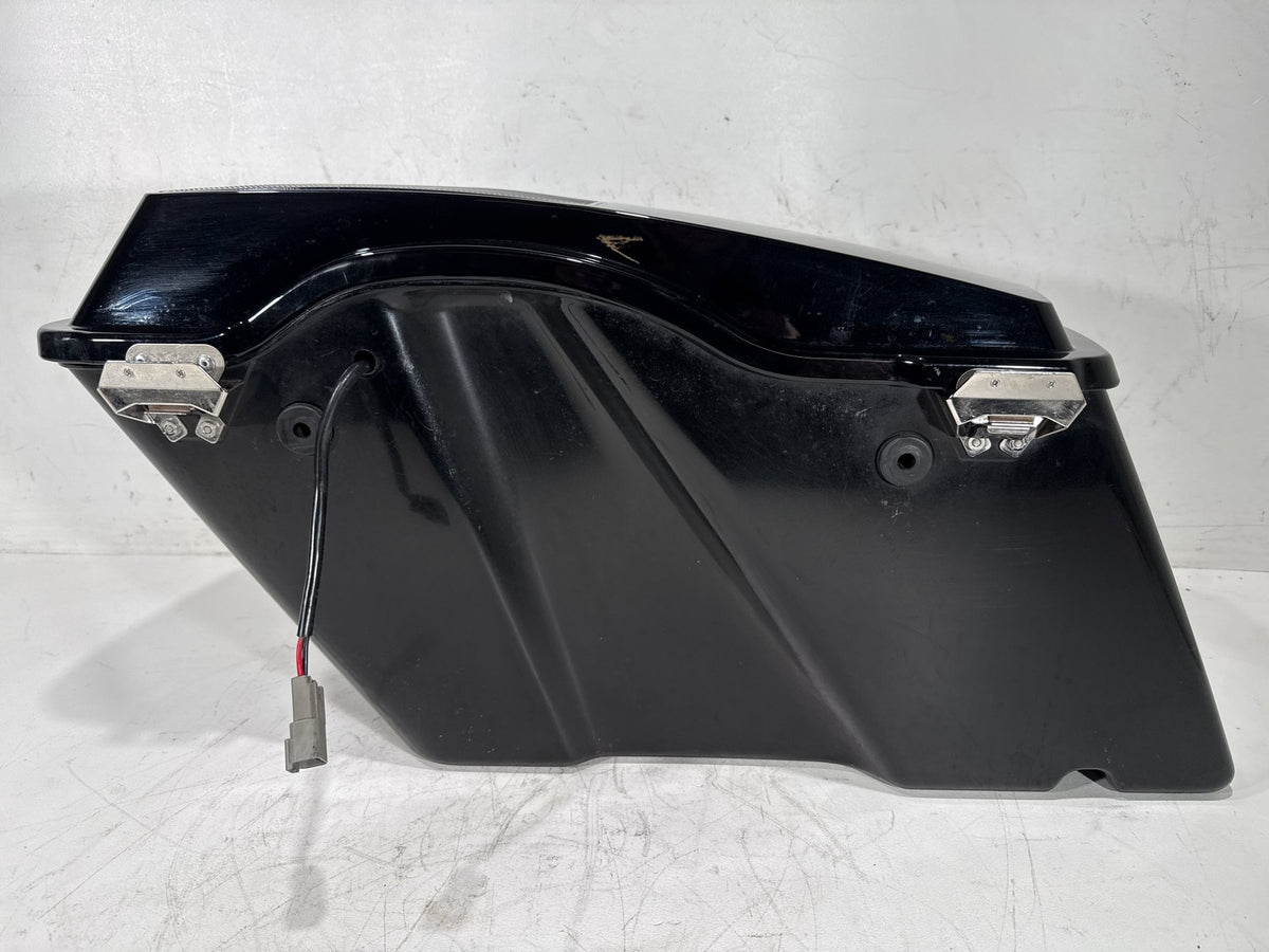 2006 Harley Street Glide Touring FLHX OEM Right 1 Saddlebag Luggage NO Key
