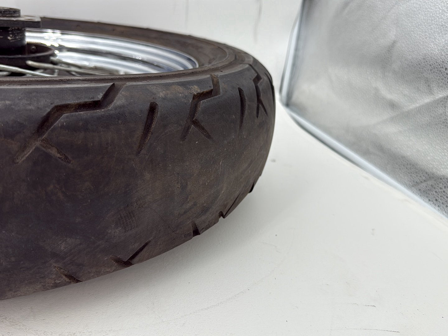 1993 Harley Sportster XLH883H Hugger 883 OEM Rear Wheel Rim Tire Spoked