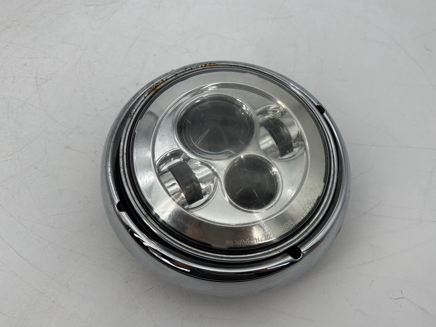 1999 - 2006 Harley-Davidson Touring Electra Glide Classic Headlight Headlamp Head Lamp Light LED 67702-81C