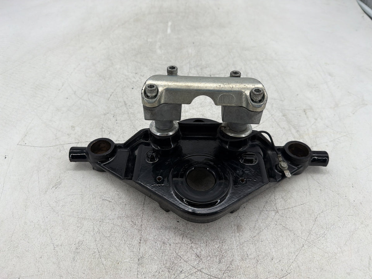 2010 Harley Electra Glide Touring Ultra OEM Front Fork Upper Triple Tree Clamps