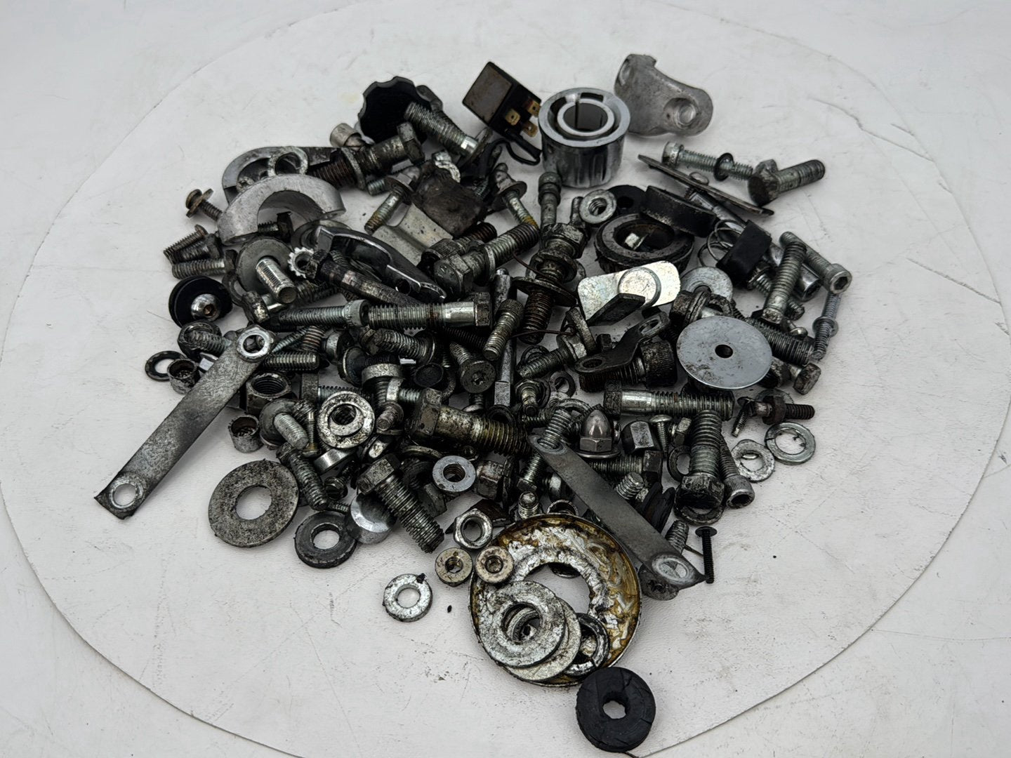 1999 - 2006 Harley-Davidson Touring Road King Classic Hardware Bolts Nuts & Brackets