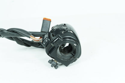 1999 - 2006 Harley-Davidson Softail Fat Boy Right Engine Start Kill Switches Controls  	71684-06A