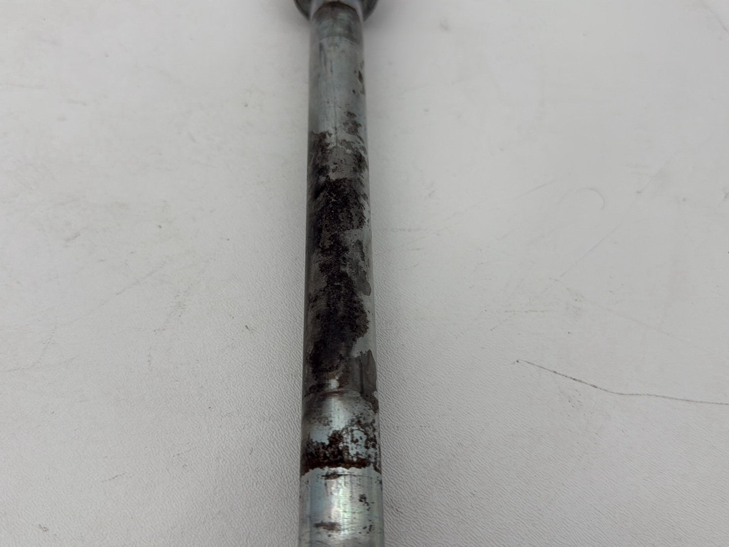 1999 - 2006 Harley-Davidson Dyna Low Rider Rear Wheel Axle Bolt Shaft 41114-90