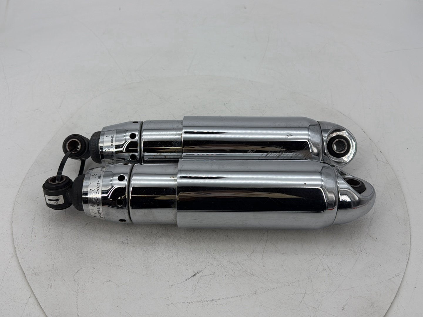 2007 - 2012 Harley-Davidson Dyna Super Glide Rear Left Right Shock Absorbers 54537-08A