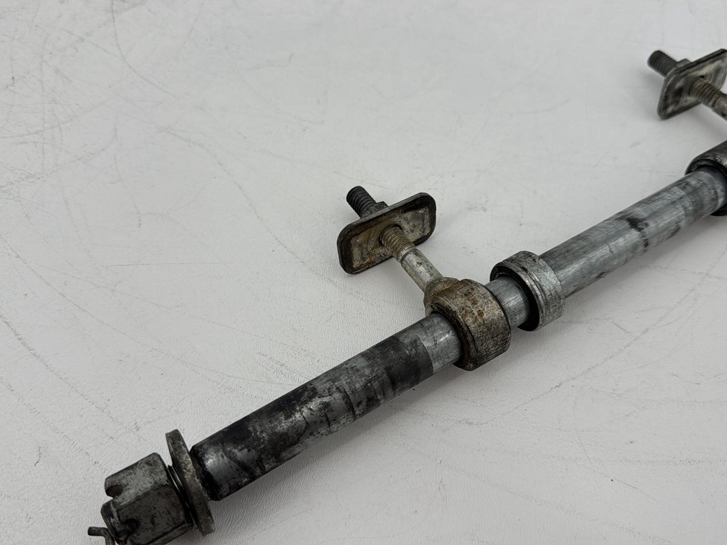 1999 - 2006 Harley-Davidson Touring Electra Glide Classic Rear Wheel Axle Bolt Shaft