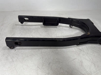 1999 - 2006 Harley-Davidson Touring Electra Glide Classic Rear Fork Swingarm Swing Arm 47427-99A