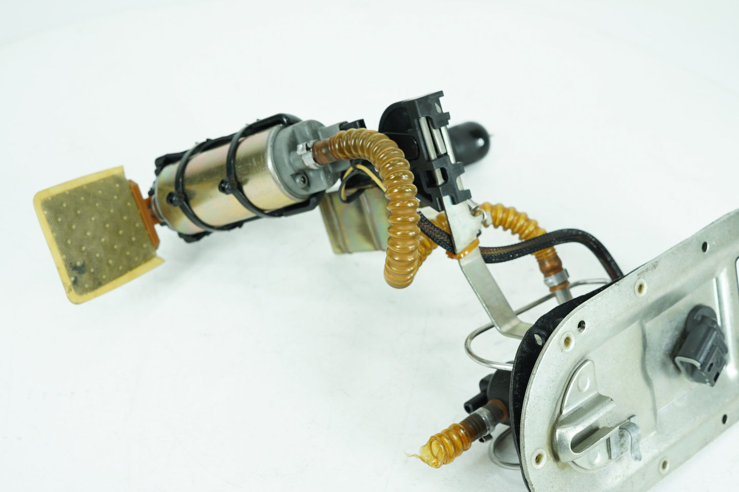 2000 - 2006 Harley-Davidson Touring Road King Custom Fuel Pump Gas Gasoline Petrol Sending 62897-01B
