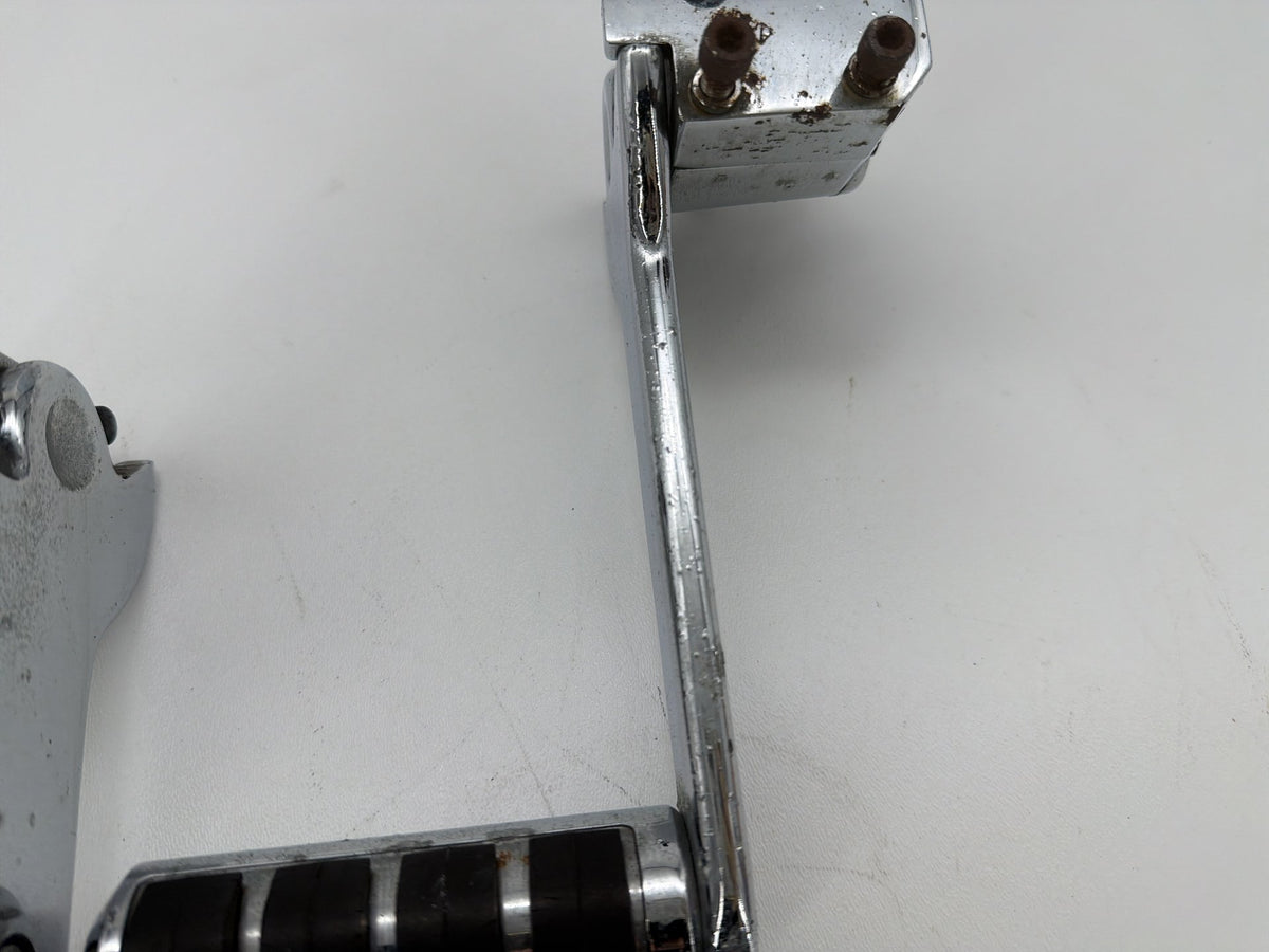 2006 Harley Electra Touring Classic Passenger Left & Right Foot Pegs Kuryakin