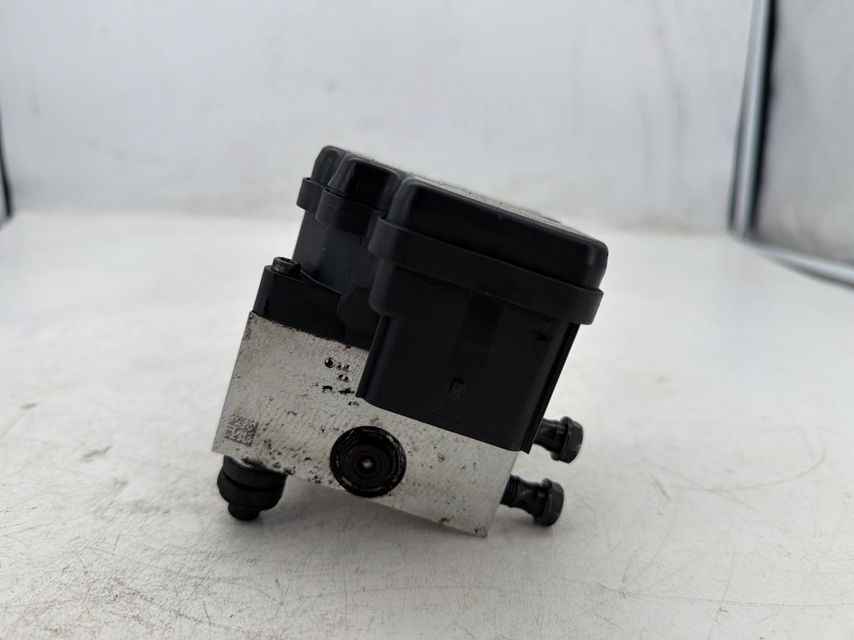 2010 Harley Electra Glide Touring Ultra OEM ABS Brake Pump & Control Module
