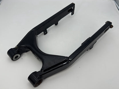 1999 - 2006 Harley-Davidson Dyna Wide Glide Rear Fork Swingarm Swing Arm 47820-90A