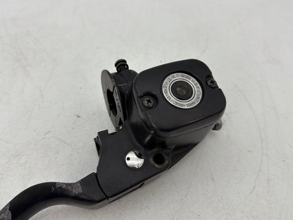 2007 - 2012 Harley-Davidson Touring Street Glide Front Right Brake Lever Master Cylinder 45105-05A