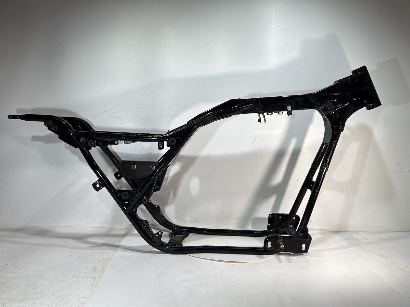 2007 Harley Touring FLHTCU Electra Glide Ultra OEM Body Main Frame Chassis CLN CLR