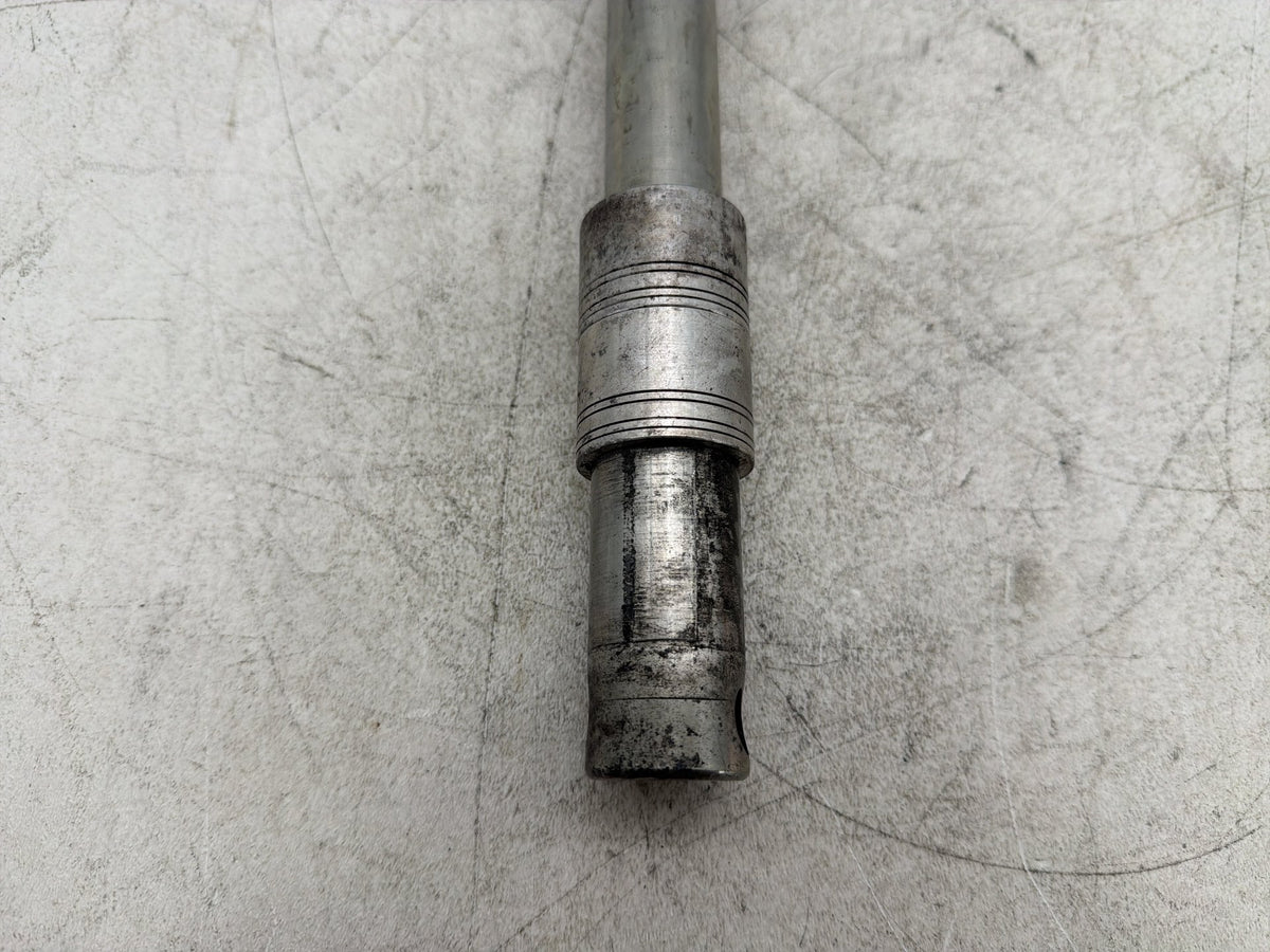 2010 Harley Electra Glide Touring Ultra OEM Front Wheel Axle Bolt Shaft