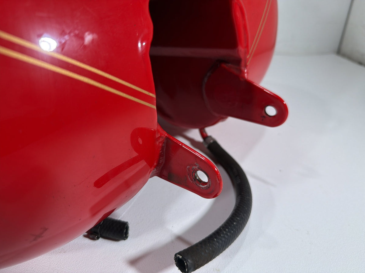 2004 Harley Electra Glide Touring Fuel Gas Tank Gasoline Reservoir w/ Fuel Pump