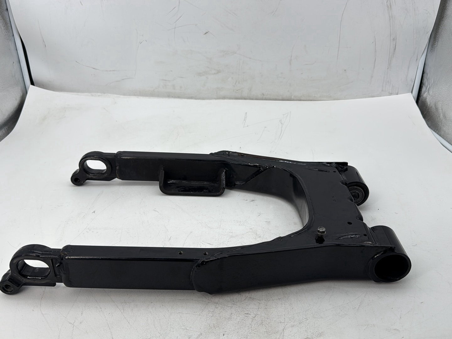 2007 Harley Touring FLHTP Electra Glide Police OEM Rear Fork Swingarm Swing Arm